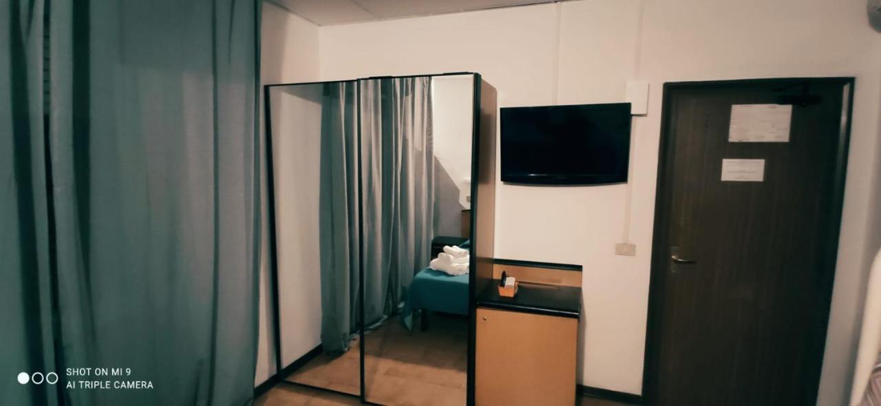 Hotel Orlov Rimini Exteriér fotografie