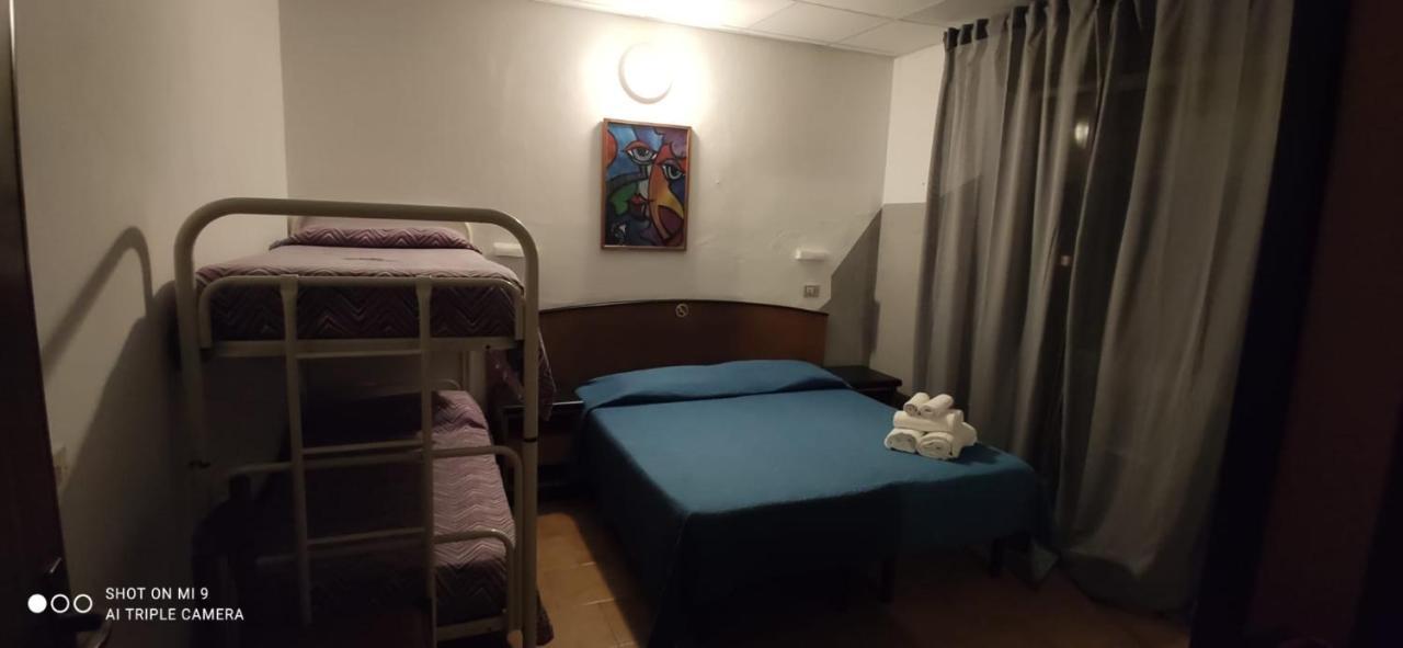 Hotel Orlov Rimini Exteriér fotografie