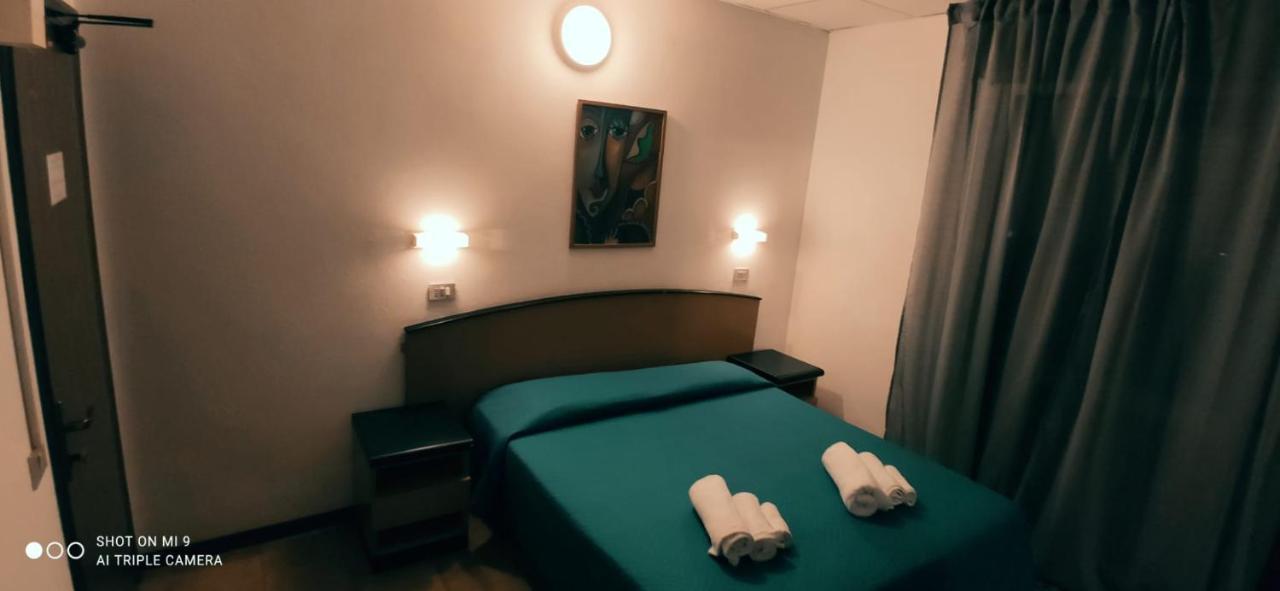 Hotel Orlov Rimini Exteriér fotografie
