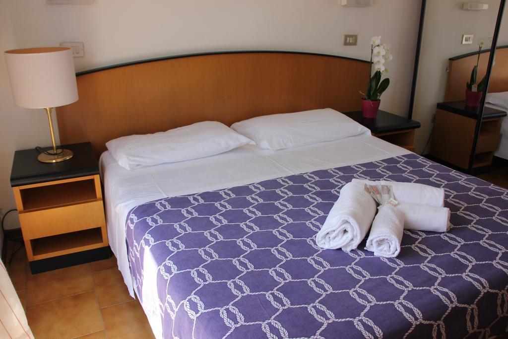 Hotel Orlov Rimini Exteriér fotografie